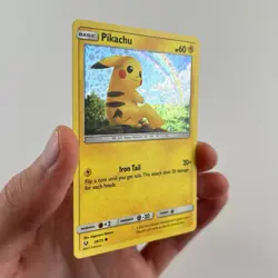 Pikachu 28/73 (General Mills) Promo Sun & Moon Sequin Holo - Pokemon TCG - Image 4