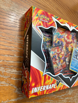 Pokemon TCG Infernape V Collection Box Sealed - FUSION STRIKE + LOST ORIGIN - Image 5