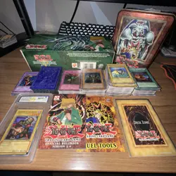 Yu-Gi-Oh! Lot - Deluxe Joey Starter Deck Box - 270+ Cards - Plastic Cards - Tin - Image 1
