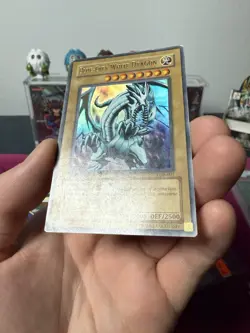 Blue-Eyes White Dragon LOB-001 The Legend of Blue Eyes White Dragon 1st Edition - Image 3