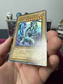 Blue-Eyes White Dragon LOB-001 The Legend of Blue Eyes White Dragon 1st Edition - Image 4