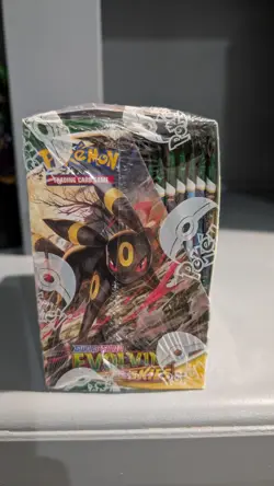 Pokemon Sword & Shield Evolving Skies Factory Sealed Booster Box - Image 4