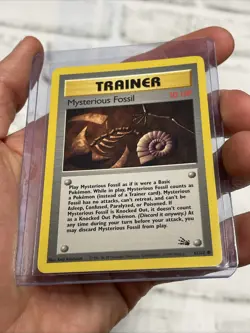 Mysterious Fossil 62/62 Fossil Trainer Pokemon Card NM/MT Vintage Nintendo TCG - Image 2