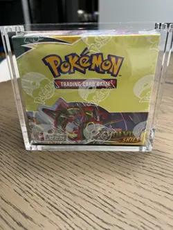 Pokemon TCG Sword & Shield Evolving Skies Booster Box Factory Sealed - Image 1