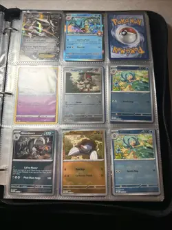 Pokemon TCG Collection/binder - Image 4