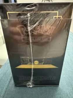 Pokemon TCG: Sword & Shield Ultra-Premium Collection (Zacian & Zamazenta) Sealed - Image 3