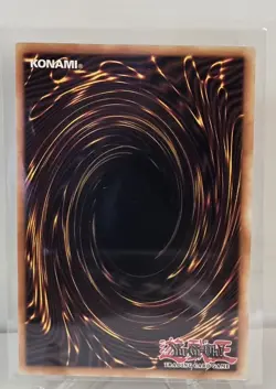 Red-Eyes Black Dragon MGED-EN003 1st Edition Ultra Gold Rare Yugioh TCG NM/M - Image 2