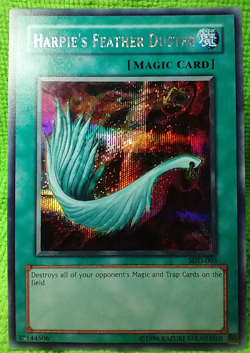 Harpie's Feather Duster SDD-003 Stairway to the Destined Duel Yu-Gi-Oh Card NM - Image 1