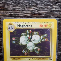 Magneton 11/62 - Fossil Holo Rare card Unlimited. - Image 2