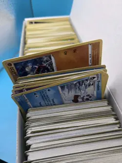 4lbs Of Pokemon Cards 2020-2023 Holos Rares Uncommon Common All Valued Un... - Image 3