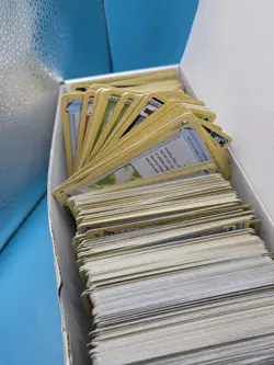 4lbs Of Pokemon Cards 2020-2023 Holos Rares Uncommon Common All Valued Un... - Image 5