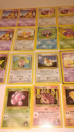 Lot of 40 Vintage WoTC 1999-2000 Pokemon Cards Base Set Fossil Gym Heroes Jungle - Image 3