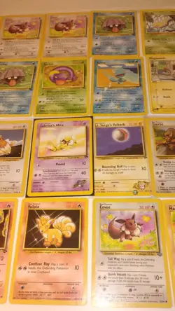 Lot of 40 Vintage WoTC 1999-2000 Pokemon Cards Base Set Fossil Gym Heroes Jungle - Image 4