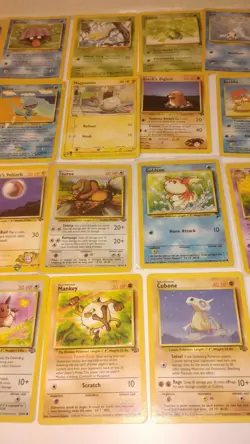 Lot of 40 Vintage WoTC 1999-2000 Pokemon Cards Base Set Fossil Gym Heroes Jungle - Image 5