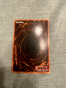 Yu-Gi-Oh! Blue-Eyes White Dragon SDK-001 Holo Ultra Rare Starter Deck Kaiba - Image 2