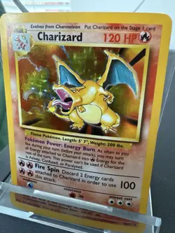 Base Set Charizard - Holo rare - Raw Pokemon Card - 4/102 - Image 4