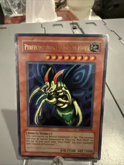 Perfectly Ultimate Great Moth DB2-EN249 Ultra Rare LP Yugioh - Image 3