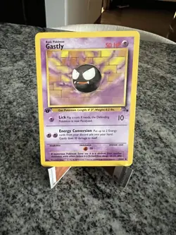Pokemon TCG Gastly Fossil, 1st Edition Uncommon Card 33/62 - Image 1