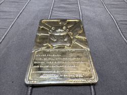 Pokemon Pikachu Gold Metal Burger King Card 1999 Nintendo - Image 3