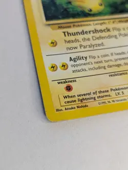 Pokemon TCG Card Black Star Promo Pikachu #27 Vintage WOTC 200 DM - Image 4