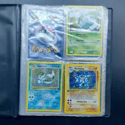 Pokemon Vintage WOTC Sammelordner Ordner Sammelmappe Base Set mit Karten Holos - Image 4