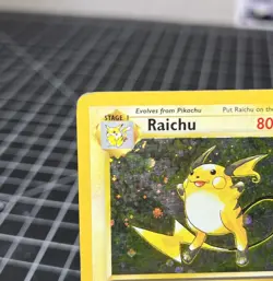 (NM-) Raichu Holo #16/130 2000 Base Set 2 Vintage Pokemon Card - Image 2