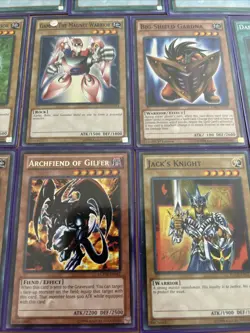 Lot 20 DARK MAGICIAN GIRL Yu-Gi-Oh 1st Editions 1996 + Spell & Trap Card Knight - Image 3