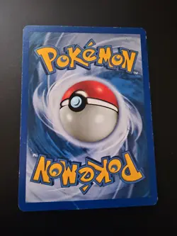 Magneton - H19/H32 - Skyridge Holo Rare Pokemon Card -- HP - Image 2