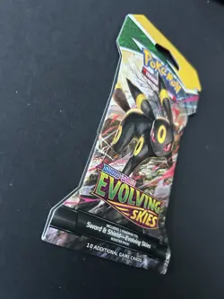 Pokemon TCG: Sword & Shield Evolving Skies Sleeved Booster Pack , Random Art - Image 5