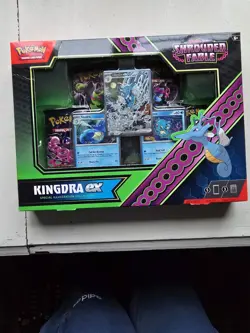 Pokemon TCG Shrouded Fable Kingdra EX Special Illustration Collection - New - Image 1