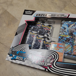 Pokemon Unova Black Bolt and White Flare Heavy Hitters Premium Collection - Image 4