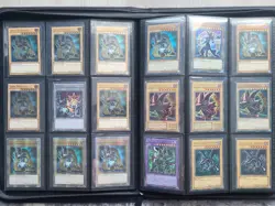 Yu-Gi-Oh Old School Blue Eyes White Dragon Binder Collection NO RESERVE READ - Image 5
