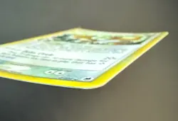 Pokemon TCG Ampharos 1/101 | 2006 Dragon Frontiers Reverse Holo Near Mint - Image 3