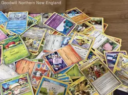 2.5LB Lot of Various Mixed Assorted Pokemon Cards TCG CCG Trading Cards - Image 3
