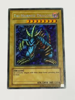 YUGIOH WAVY Tri-Horned Dragon LOB-000 Secret Rare Unlimited MP - Image 1
