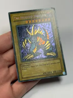 YUGIOH WAVY Tri-Horned Dragon LOB-000 Secret Rare Unlimited MP - Image 4