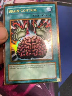 YUGIOH - BRAIN CONTROL - GLD1 - LIMITED EDITION - MP - GOLD RARE - Image 1