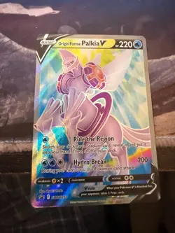 Origin Forme Palkia V SWSH253 SWSH: Sword & Shield Promo Cards Holo - Image 1