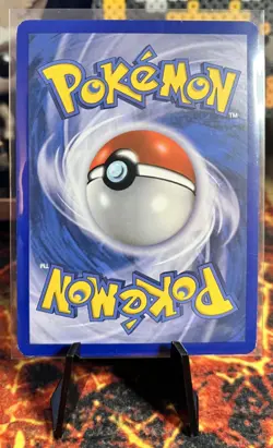Pokemon - Umbreon - Undaunted - 10/90 - Cracked Ice HOLO - Image 2