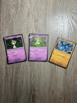 Pokemon Kirlia, Ralts & Riolu Mega Evolution Cosmo Holo Promo set Lunchbox Tin - Image 2