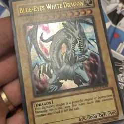 Blue-Eyes White Dragon RP01-EN001 ORIGINAL PRINTING Retro Pack Yugioh - Image 3