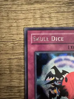 Yu-Gi-Oh! TCG Skull Dice EDS-003 Secret Rare Prismatic Lightly Played - Image 3