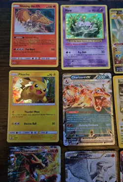 Pokemon 12 Card Lot. Shining Ho-Oh. Holo Mew. Gold Frosmoth. Charizard. Pikachu - Image 2