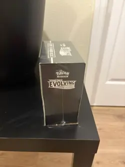 Pokemon TCG Evolving Skies Elite Trainer Box ETB Brand New/Factory Sealed - Image 4