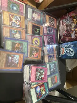 Yu-Gi-Oh Old Vintage 202 Rares 8 holos - Image 2