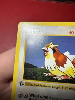 Pidgey 57/102 Shadowless 1st Edition Base Set Pokemon Card NM - Image 3