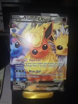 Flareon EX RC28/RC32 - Generations Radiant Full Art Holo Rare Pokemon Card - LP - Image 1