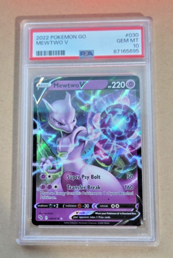 2022 Pokemon Go #30 Mewtwo V Full Art PSA 10 Gem Mint Condition - Image 1