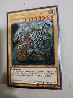 Yu-Gi-Oh Blue-Eyes White Dragon 1st Edition Ultimate Rare Holo Card YSKR-EN001 - Image 1