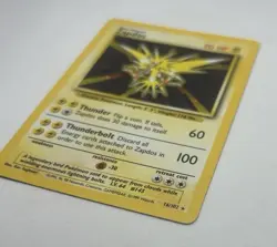 Zapdos Pokemon Card Unlimited Edition Holo Rare Base Set 1999 16/102 - Image 3